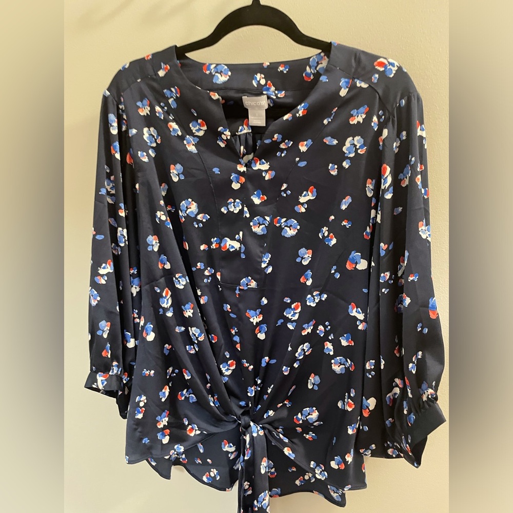 Chico's Black and Blue Blouse with 3/4 Sleeves and Tie Front
